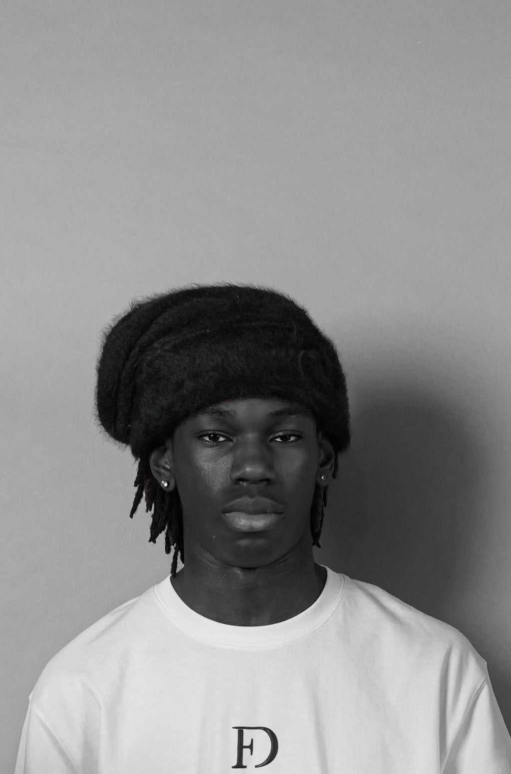 BONNET NOIR BRODÉ